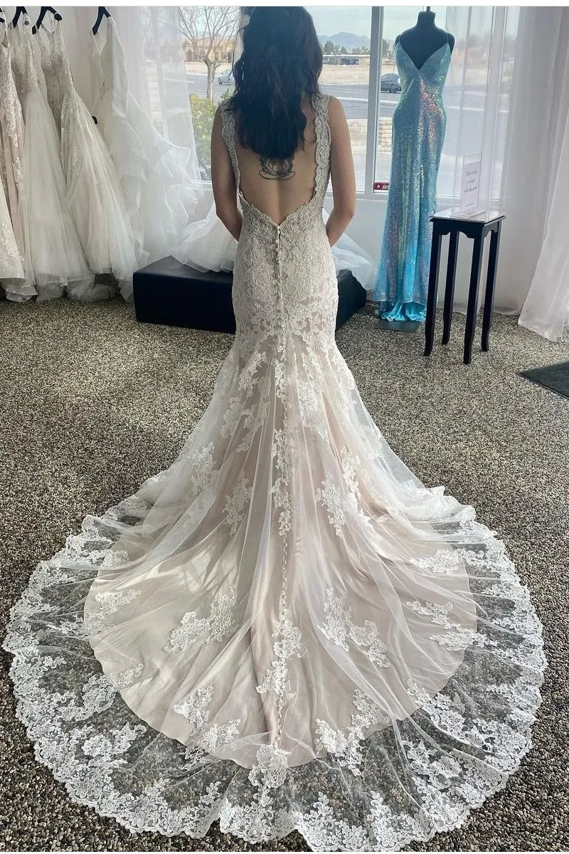 2022 V-neckline Lace Wedding Gowns Custom Made
