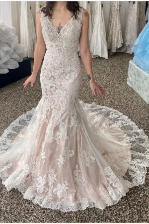 2022 V-neckline Lace Wedding Gowns Custom Made