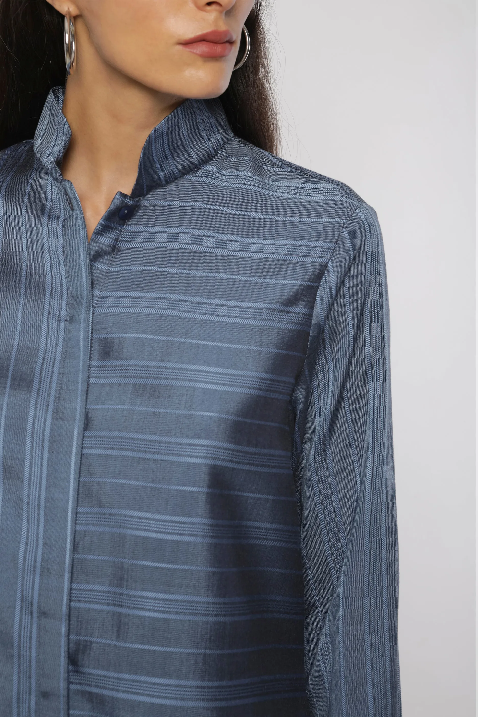 Asymmetrical mandarin shirt