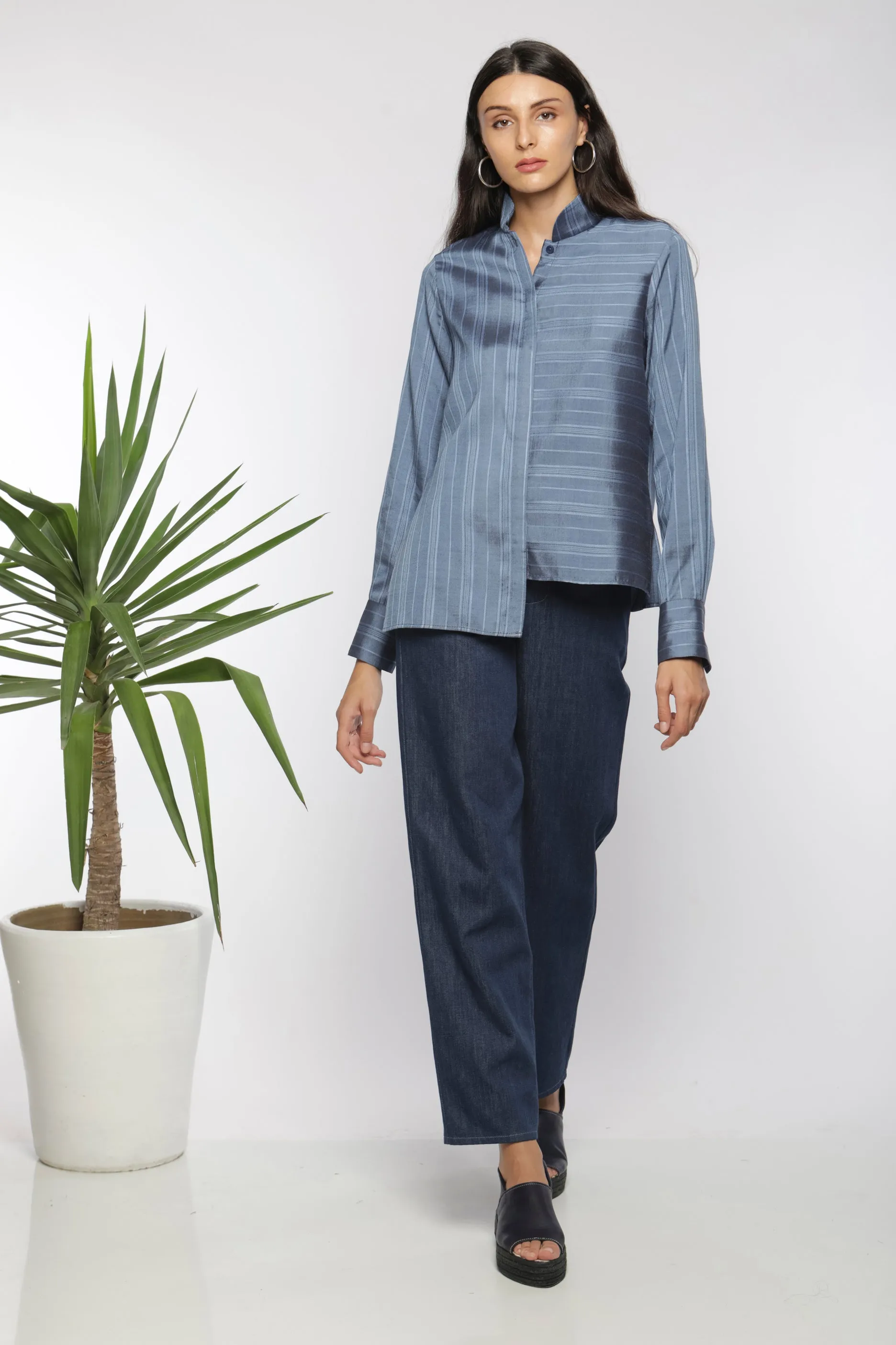 Asymmetrical mandarin shirt