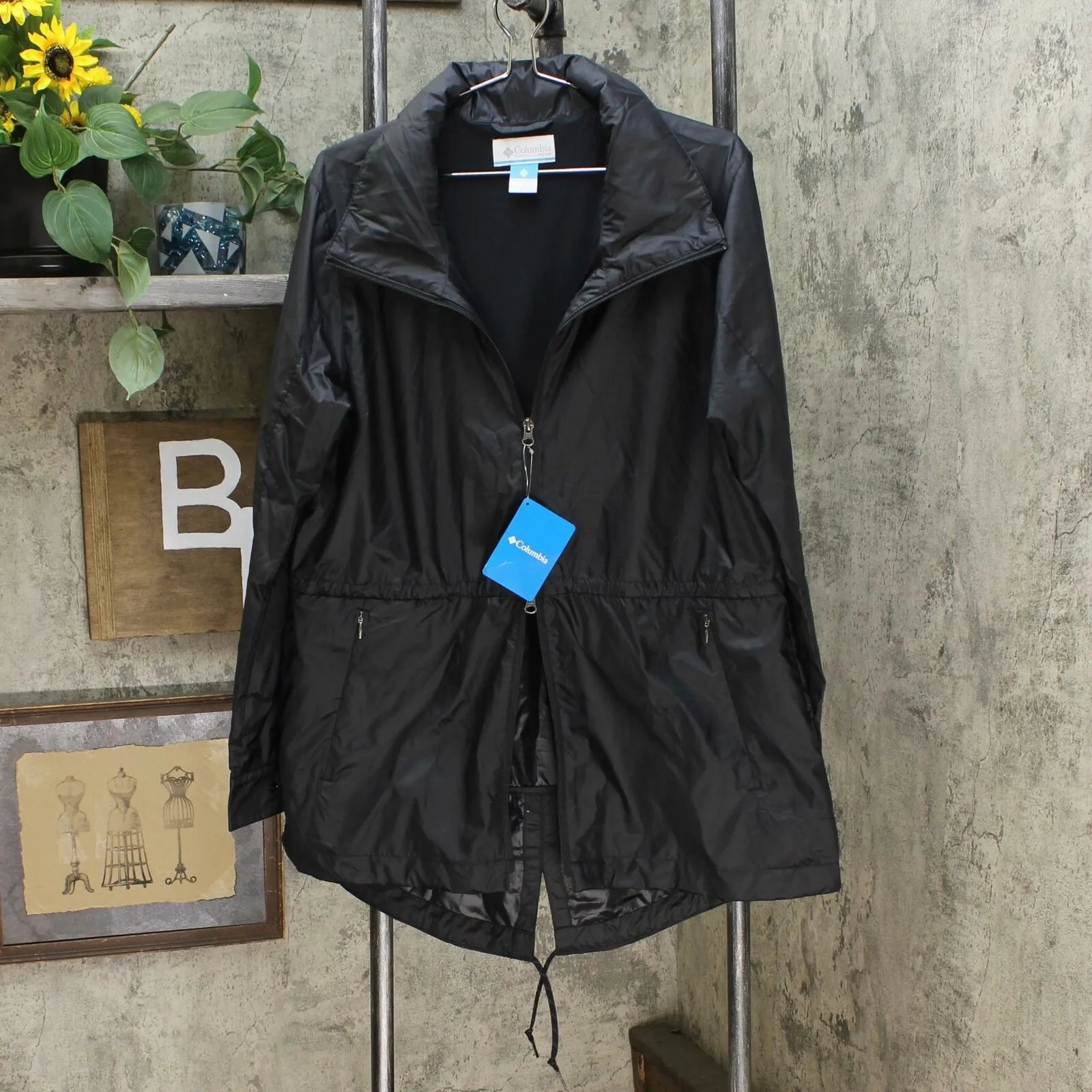 Columbia Women's Longer Length Hooded Windbreaker Jacket