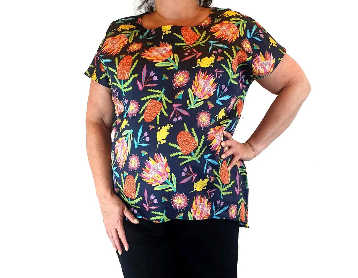 Cottonwood 100% cotton pretty flower print top fits size 16-18