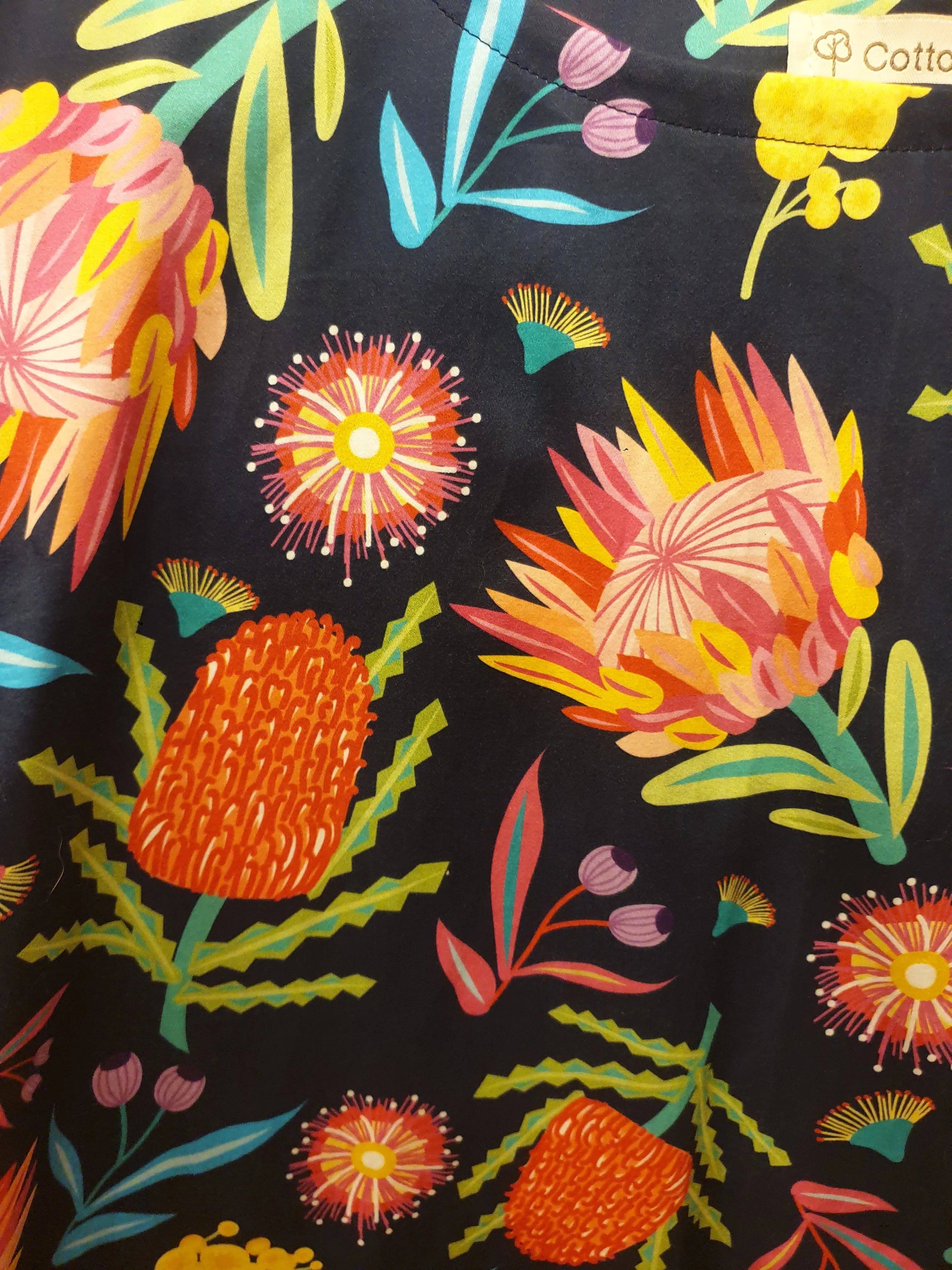 Cottonwood 100% cotton pretty flower print top fits size 16-18