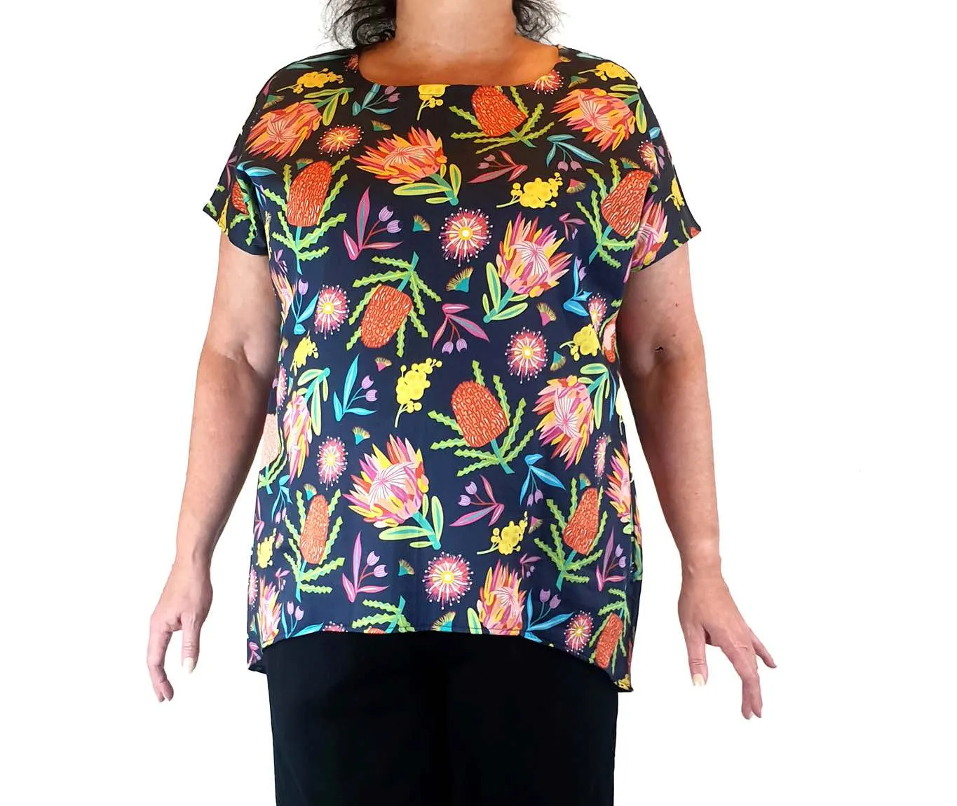 Cottonwood 100% cotton pretty flower print top fits size 16-18