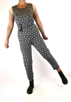 Frock Me Out black and white print sleeveless jumpsuit size 8