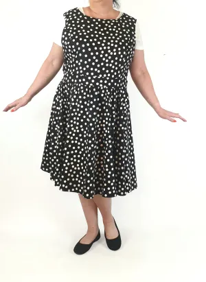 Grand Diva black polka dot fit and flare sleeveless dress size 18