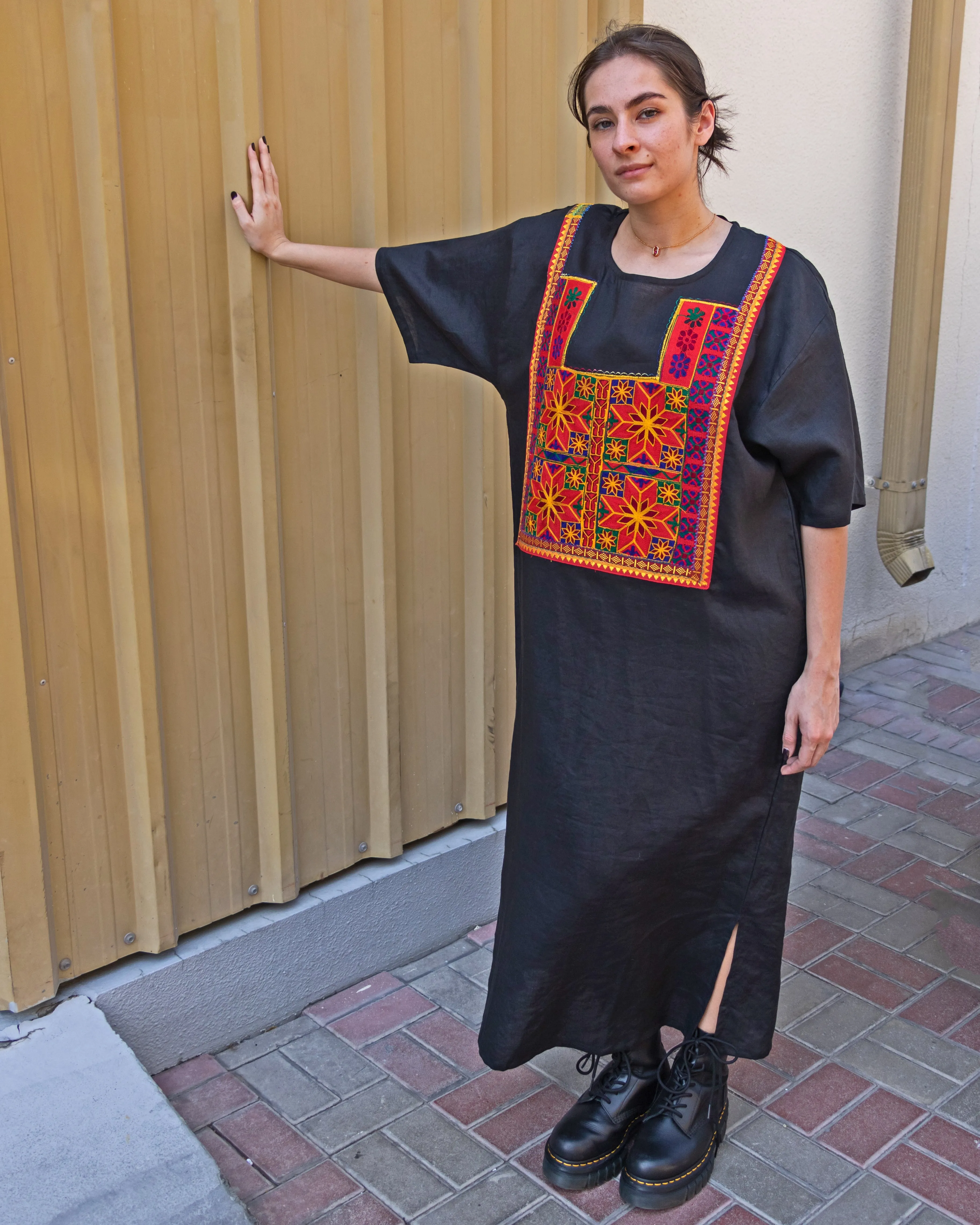 Gulabo | Embroidered Linen Shift Dress