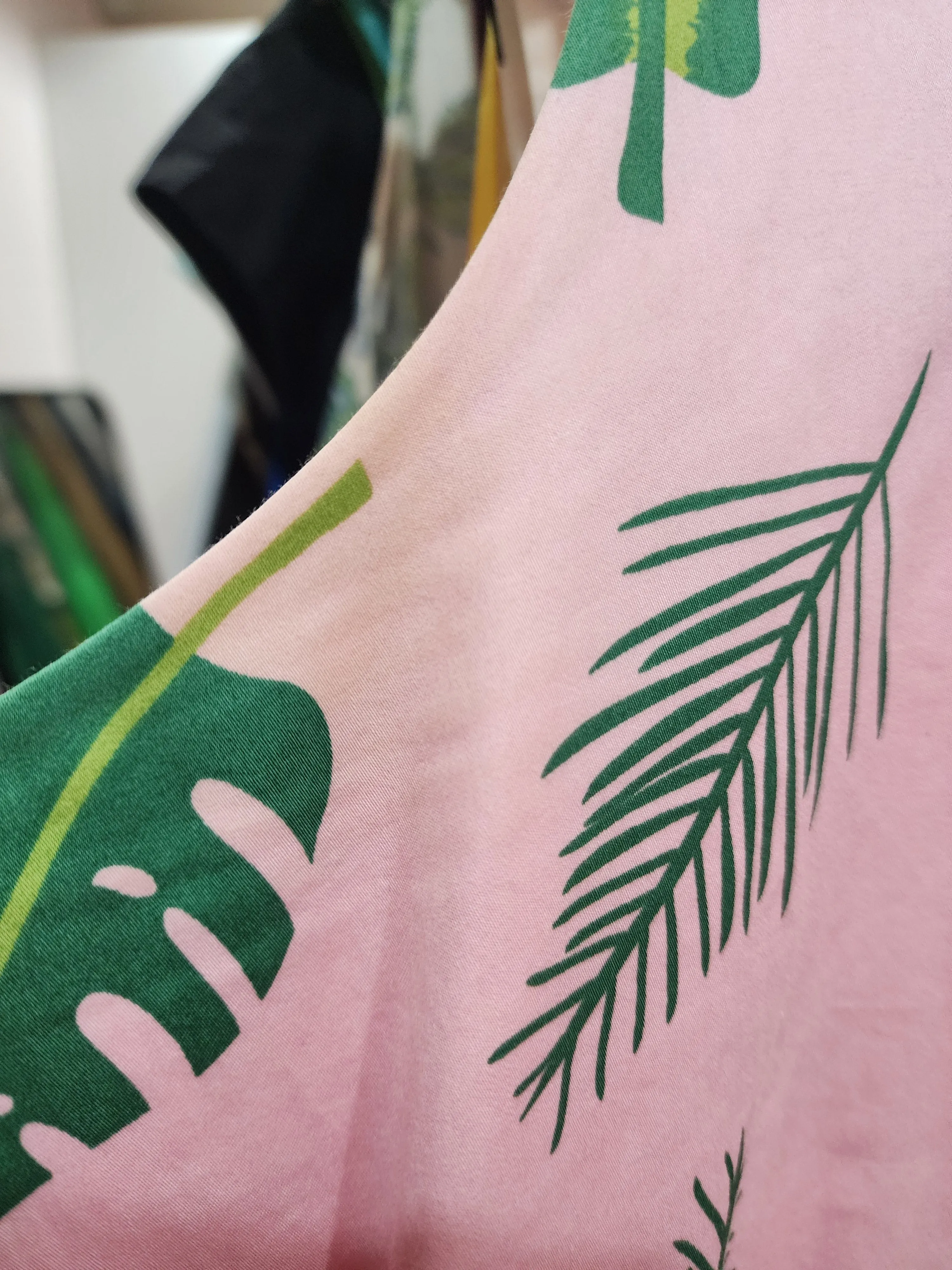 Jericho Road pink fern print cotton dress size 16 (note: yellow marks under arms)