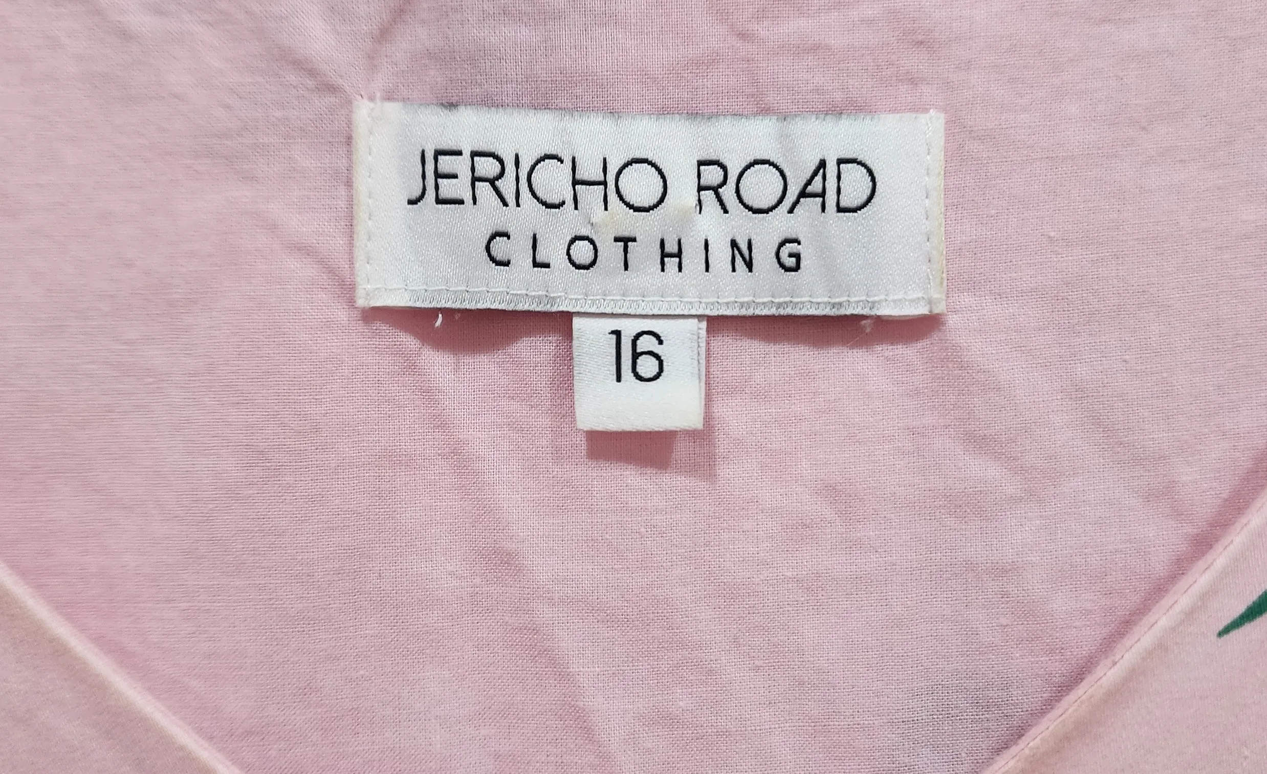 Jericho Road pink fern print cotton dress size 16 (note: yellow marks under arms)