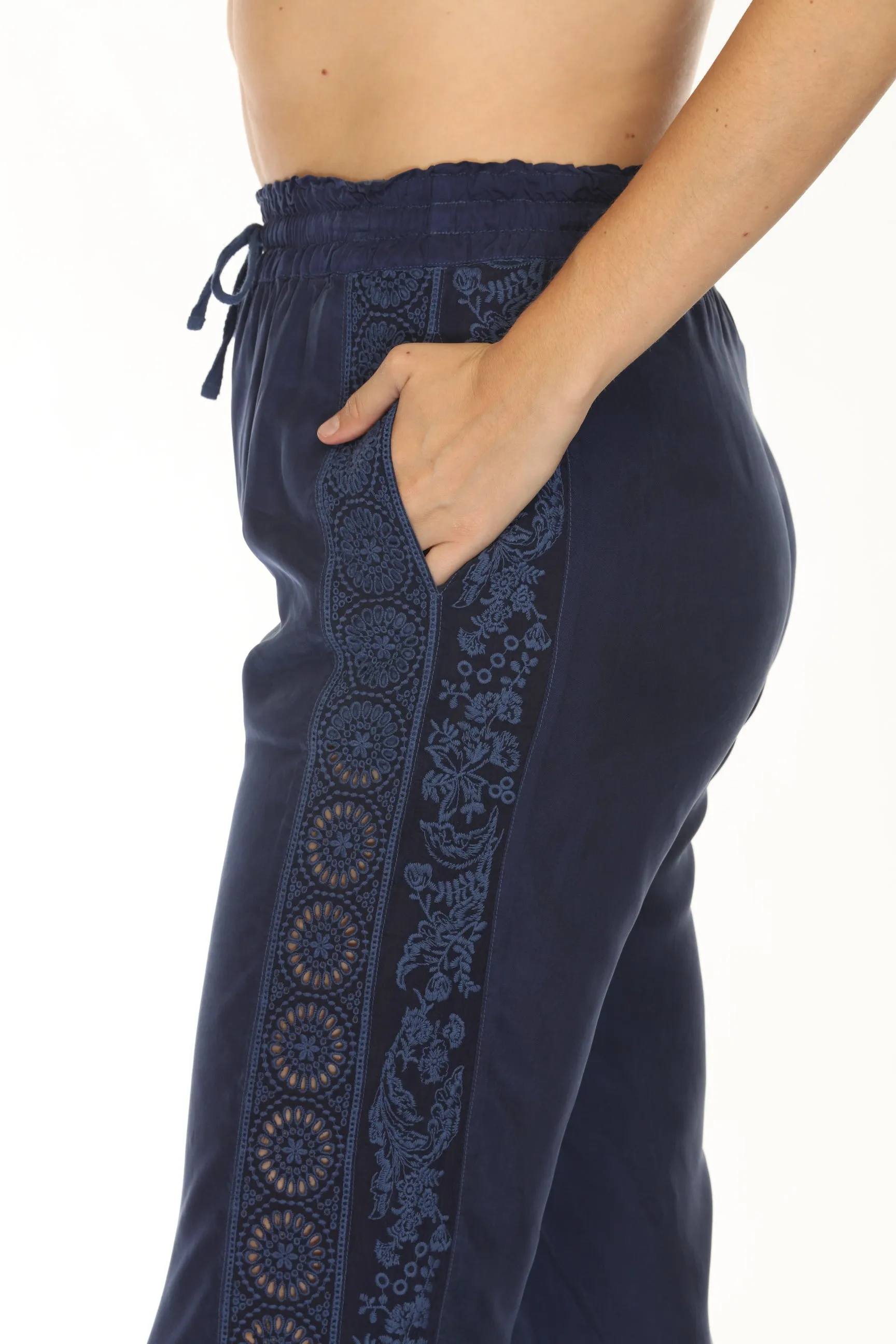 Johnny Was Yverri Embroidered Ankle Pants C64924-E *