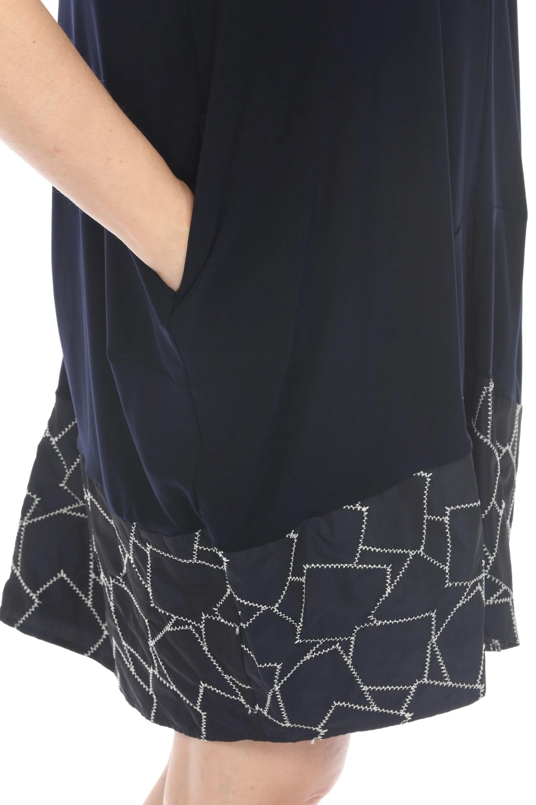 Joseph Ribkoff Midnight Blue/White Geometric Zip Front Sleeveless Shirt Dress 241157