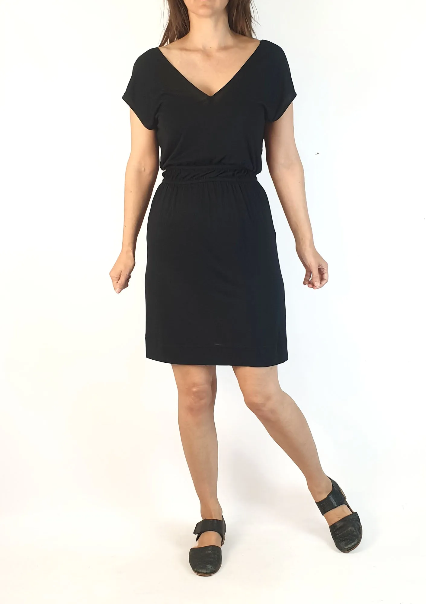 Karen Walker preloved black sleeveless dress with flattering V-neck size 8 (fits sizes 6-8)