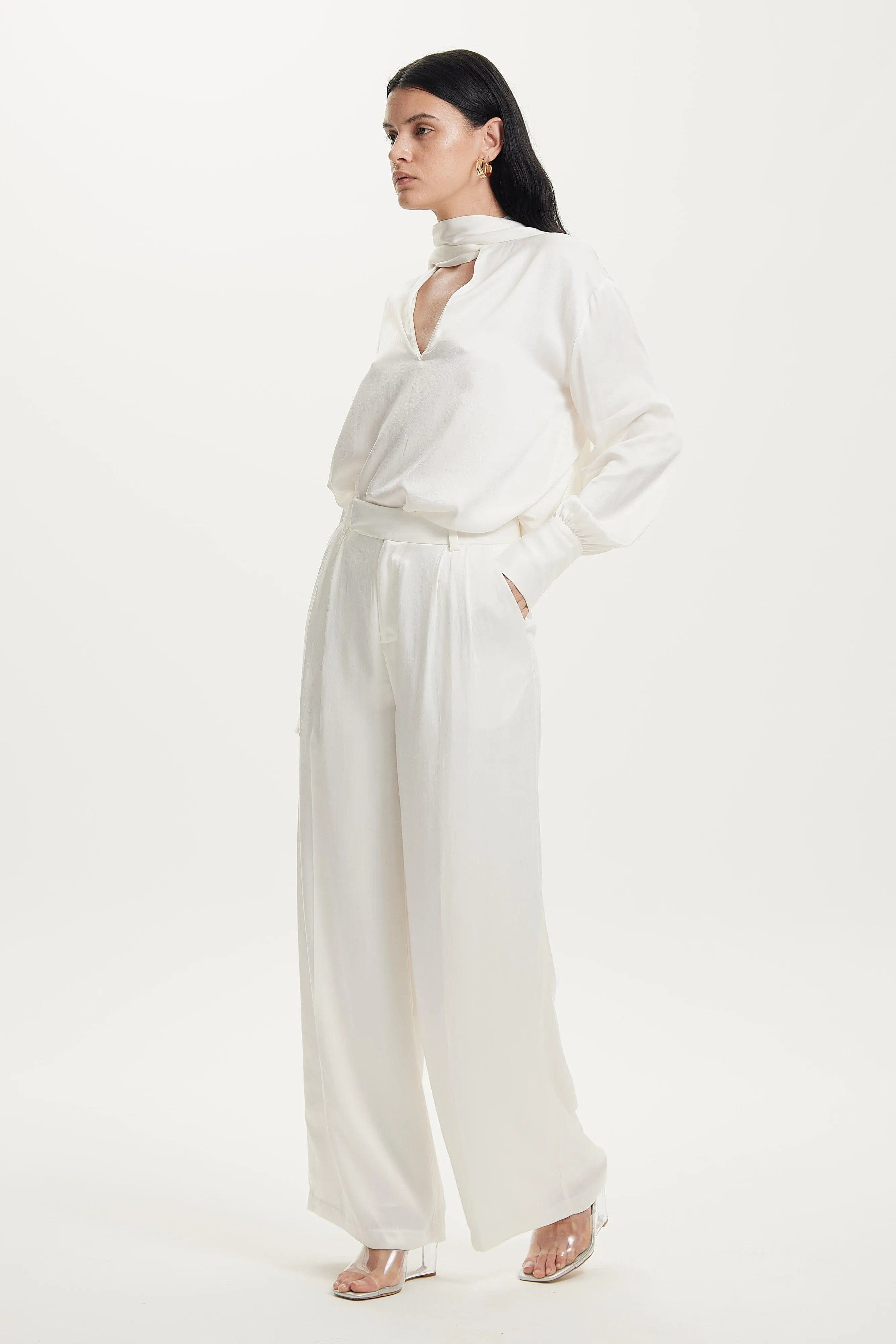 MAGNETIC TAILORED TROUSERS | OFF WHITE