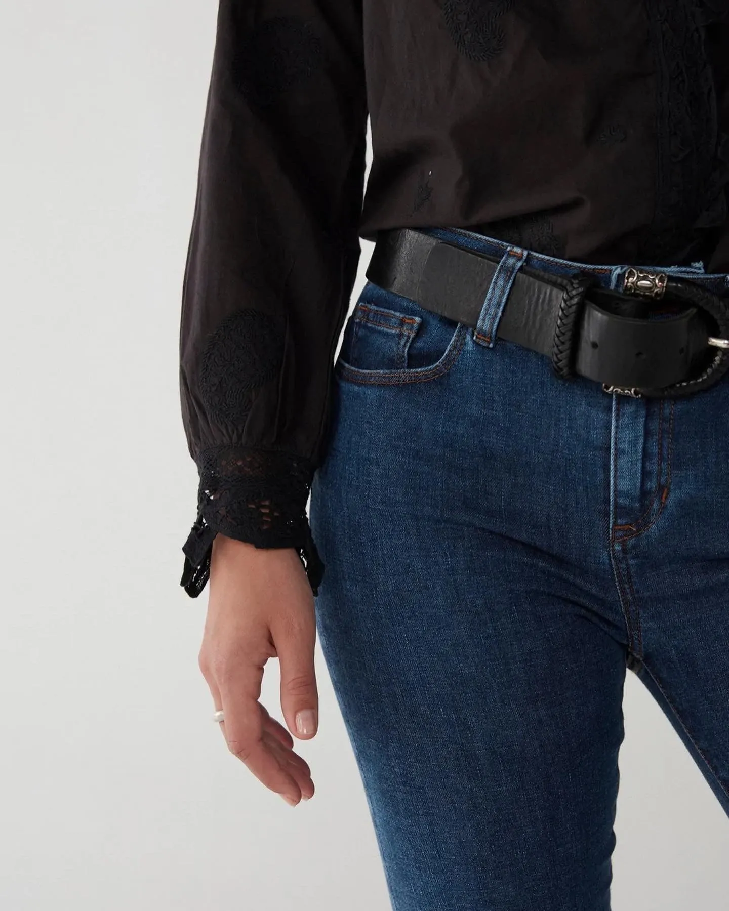 OLIVIA DARK DENIM PANT