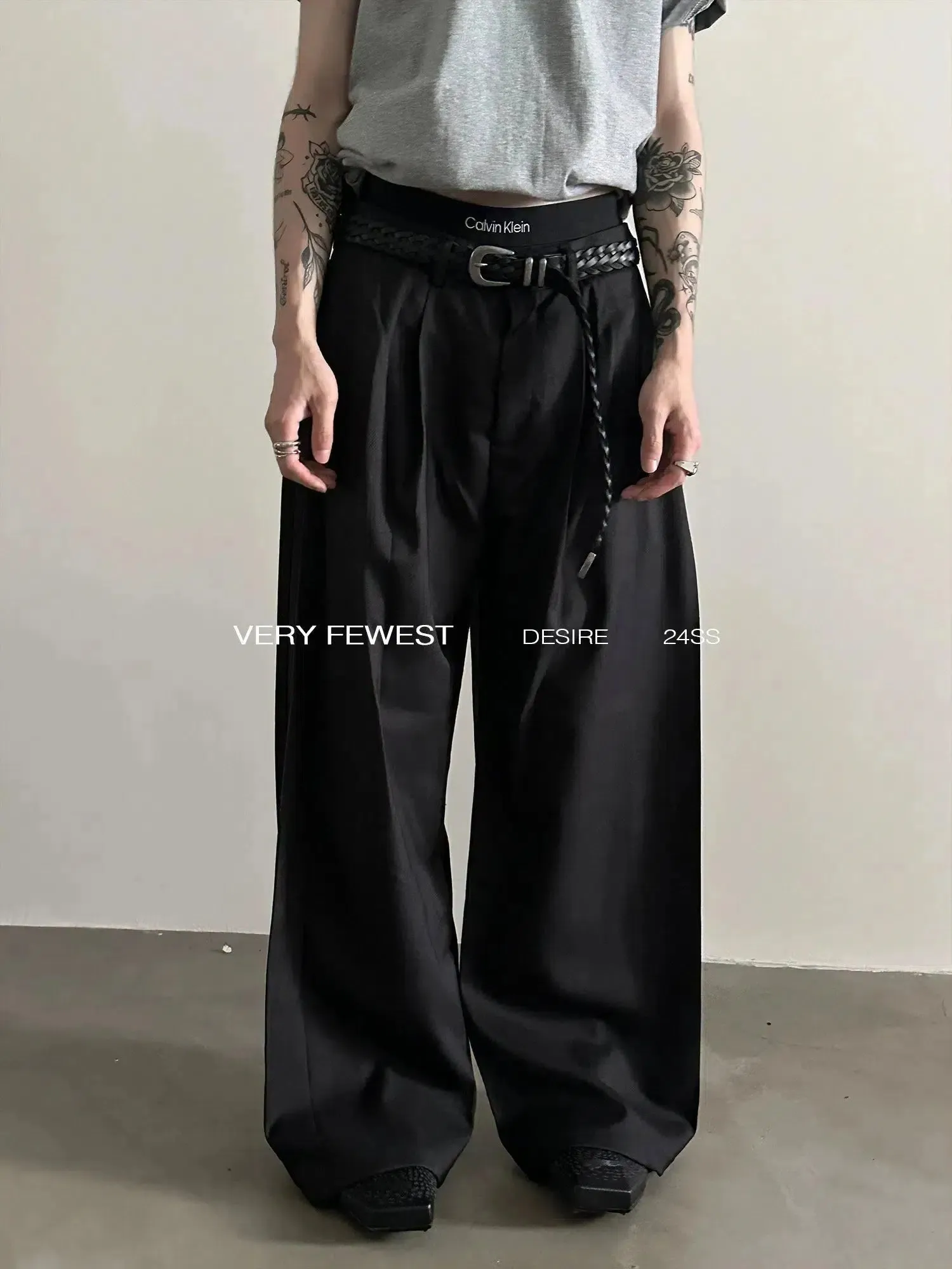 Pleated Wide-leg Stacked Pants