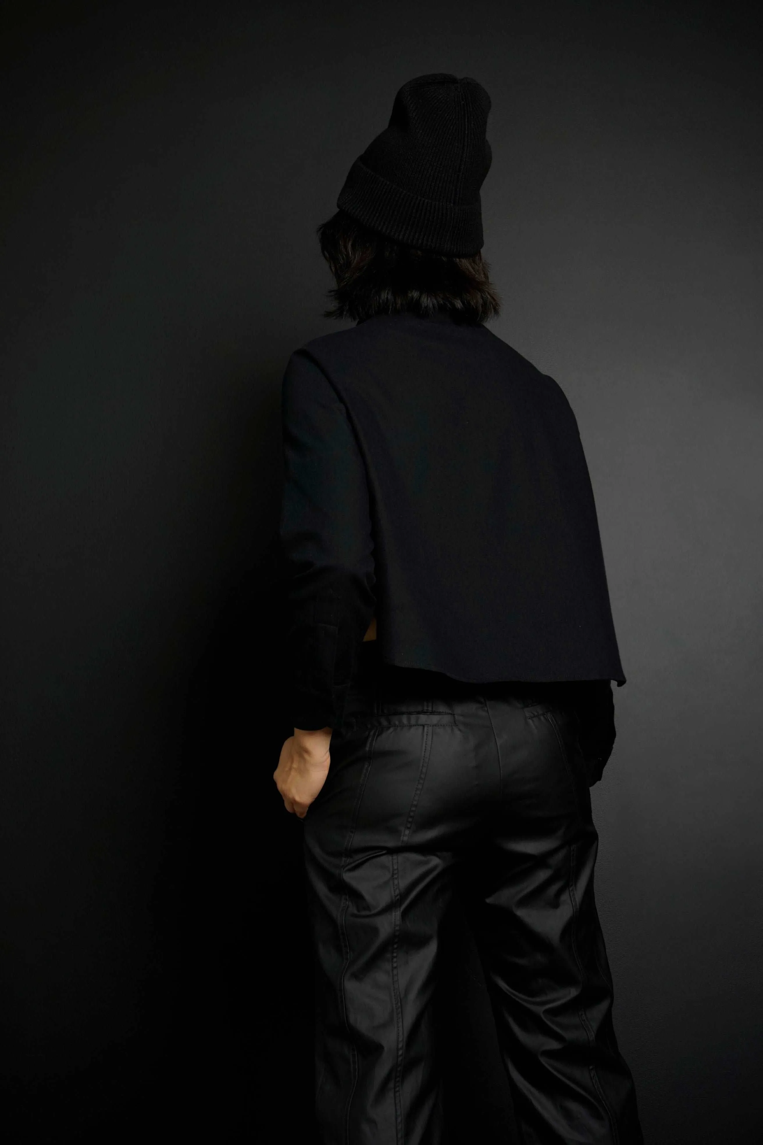 Soledad Black Cropped Cotton Flannel Button-Down Shirt