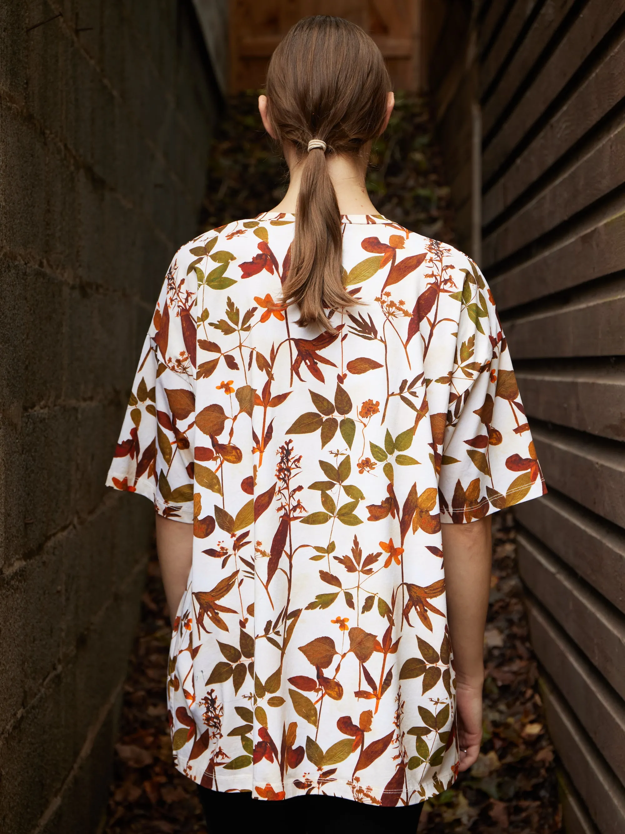 tnumarya botanical light t shirt