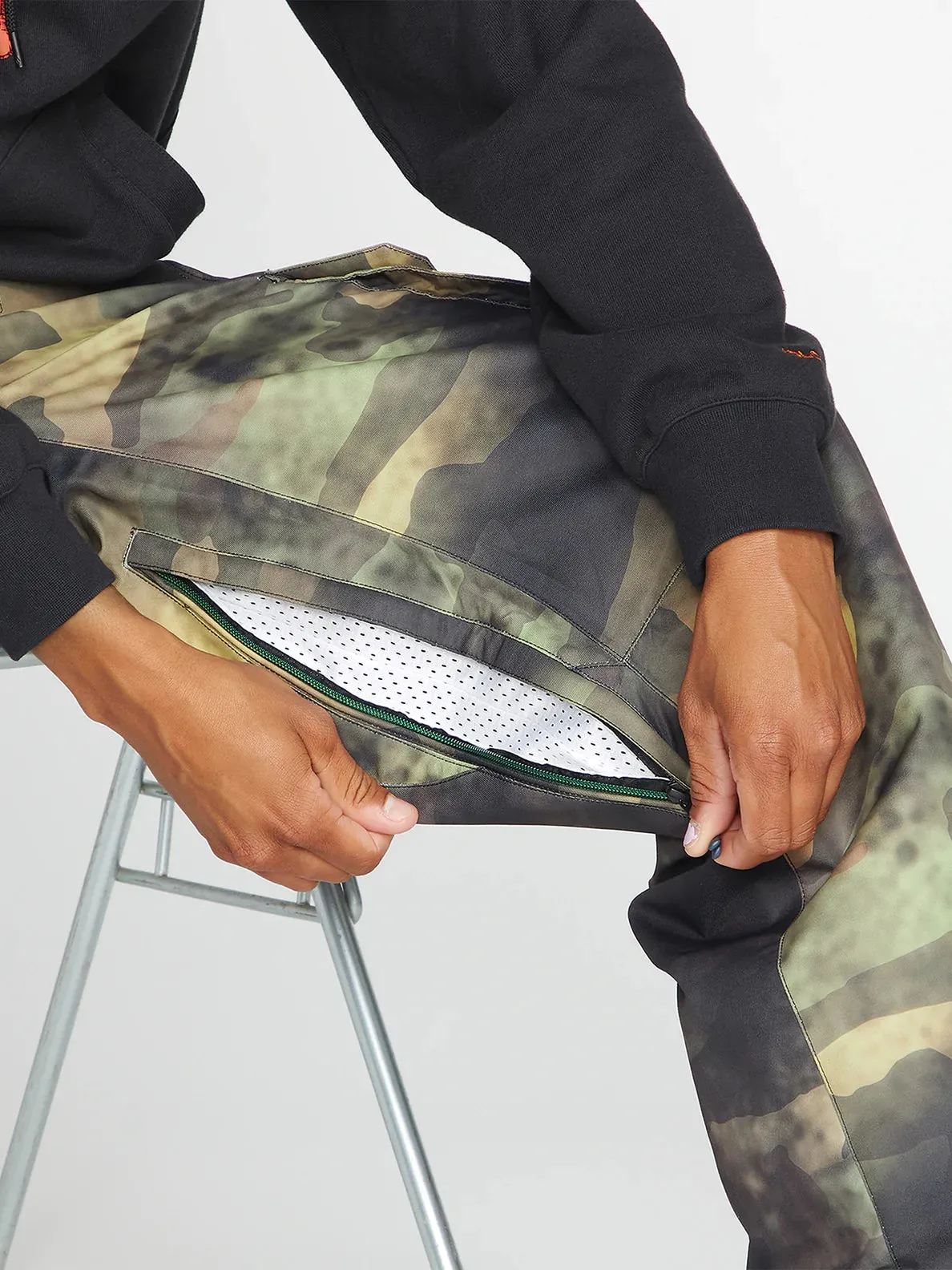 Volcom Mens V.Co Hunter Snow Pants