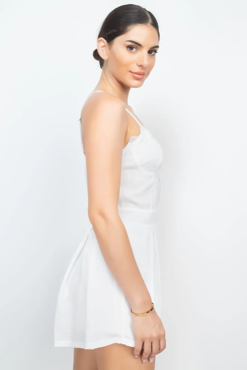 Weekend Stroll in Classy White