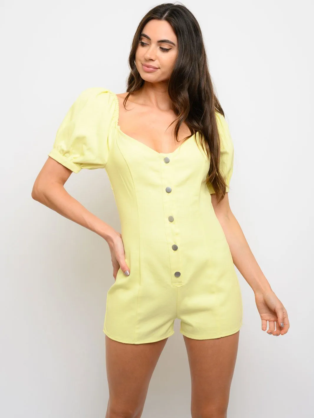 WOMEN'S BUTTON CLOSURE PUFF SHORT SLEEVE ROMPER