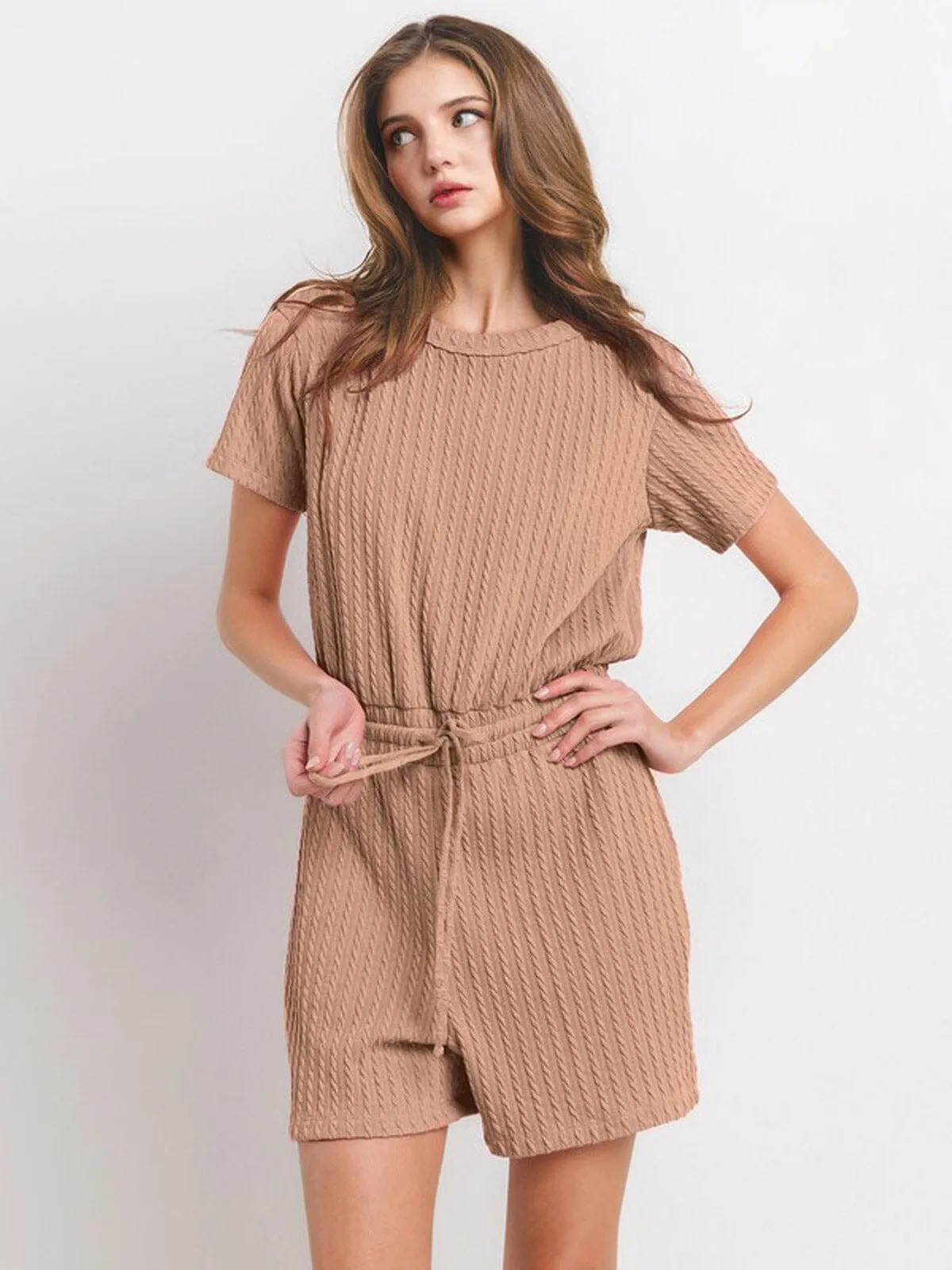 WOMEN'S SHORT SLEEVE SELF TIE FRONT POCKETS DETAILED ROMPER