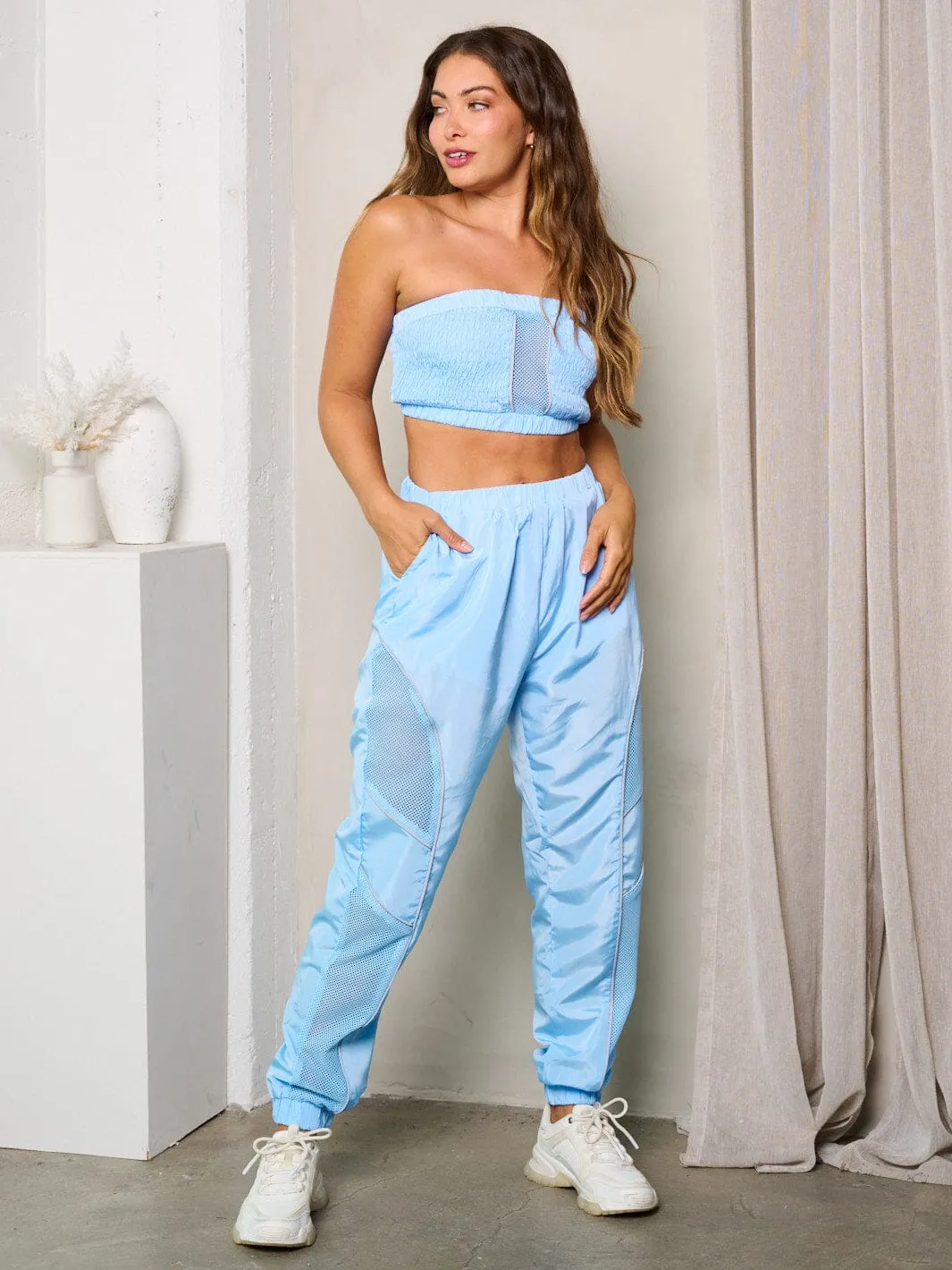 WOMEN'S SLEEVELESS CROP TOP & JOGGER PANTS 2PC. SET